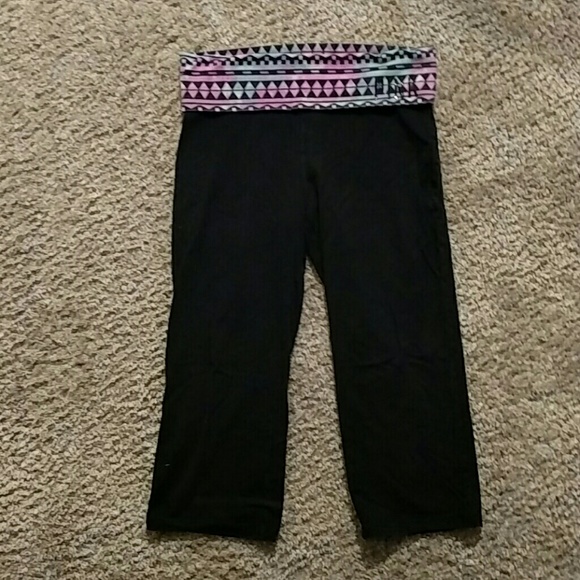 PINK cropped yoga pant
