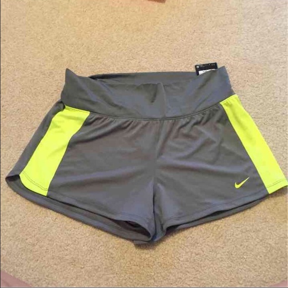 Nike Pants - NWT Nike Dri-Fit Women's Shorts L