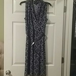 Jones new York sleeveless dress