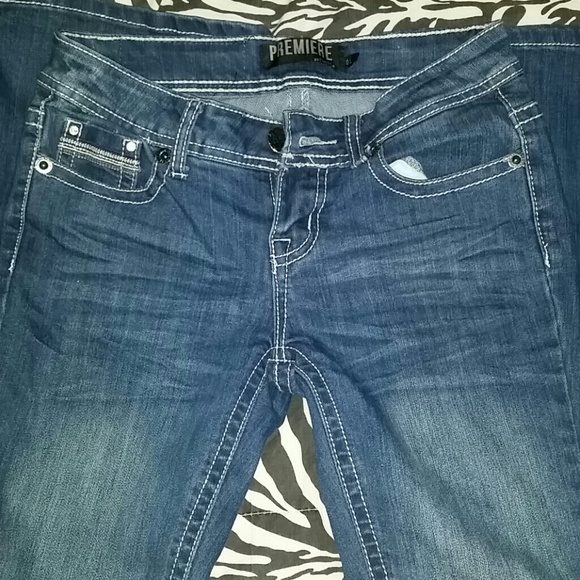 Jeans - Picture 2 of 3