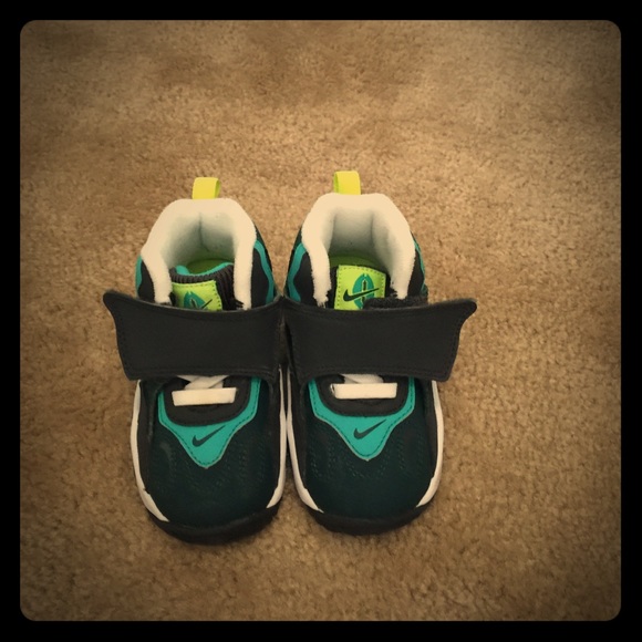 Nike baby boy shoes