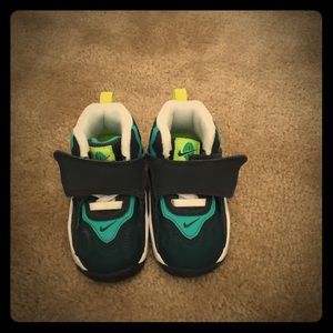Nike baby boy shoes