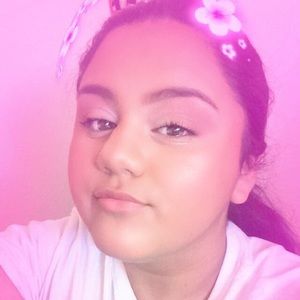 Meet your Posher, Mia