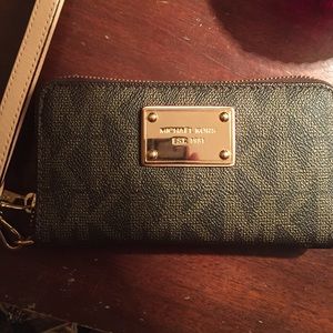 Michael Kors wallet