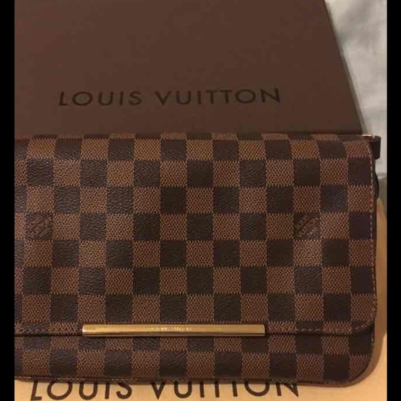 SOLD ON ♏️ercari!!! Auth. Louis Vuitton Hoxton PM - Picture 1 of 4