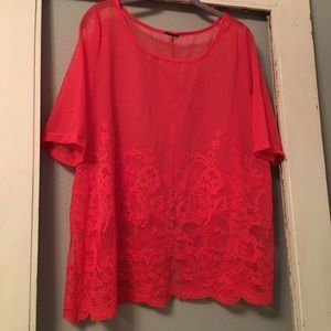 Peek back with stud button top!