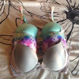 Pre loved Victoria's Secret/Pink Bra Bundle!