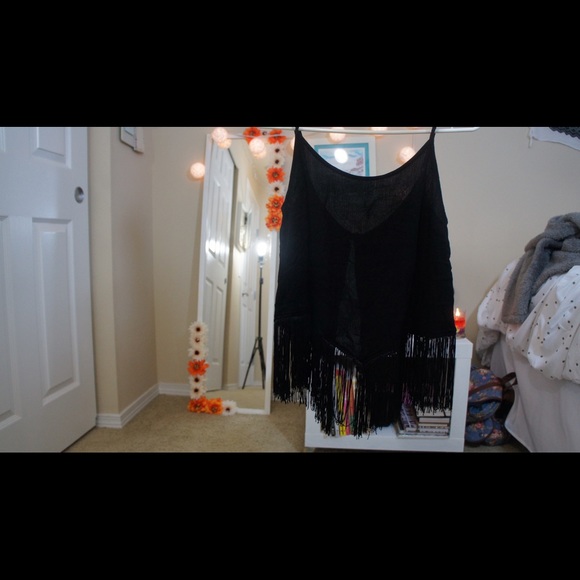 Black fringe tank top - Picture 1 of 2
