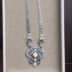 Stella & Dot Kaia Pendant Necklace