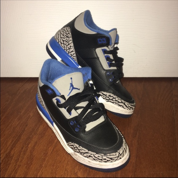 Jordan Retro 3's, Sport Blue