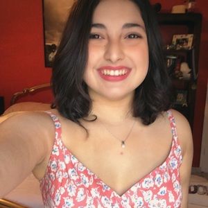 Meet your Posher, Lorraine