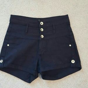 Back high waisted shorts