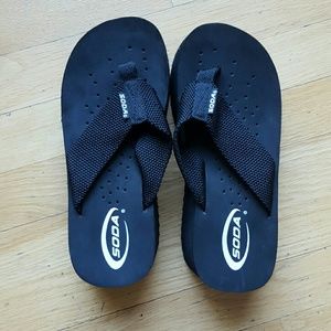Black Soda platform sandals