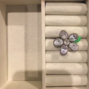Juicy couture flower ring