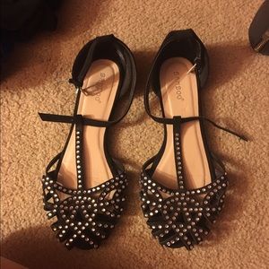 Bedazzled flats