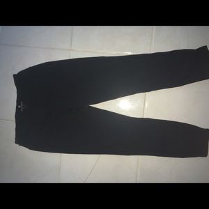 Athleta Black "X & O" Cropped Leggings