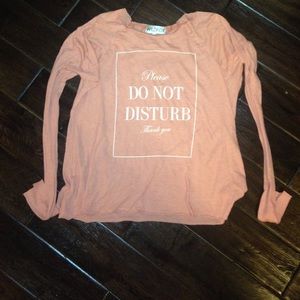 WILDFOX: "please do not disturb" long sleeve tee