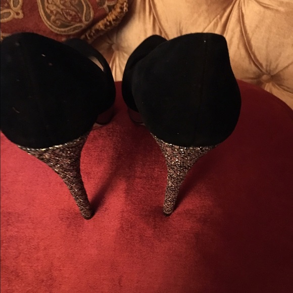 Gorgeous Black Pumps with Gold Heels