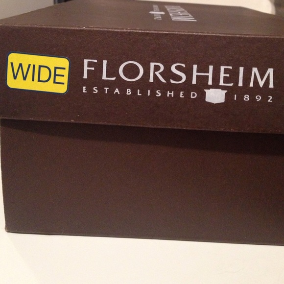 NWT Men\'s size 9 Florsheim Black Dress Shoes