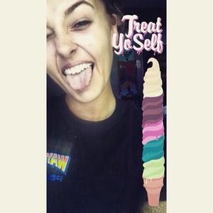 Meet your Posher, Hannah