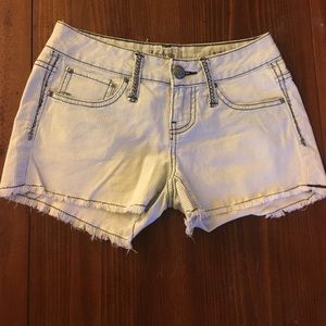 buckle day trip shorts
