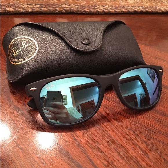 Ray-Ban Accessories - RARE Matte Black Mirrored Wayfarer Raybans