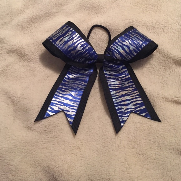 California Allstars cheerleading bow