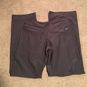 NIKE DRIFIT YOGA PANTS!