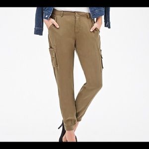 Forever 21 Olive Woven Cargo Joggers