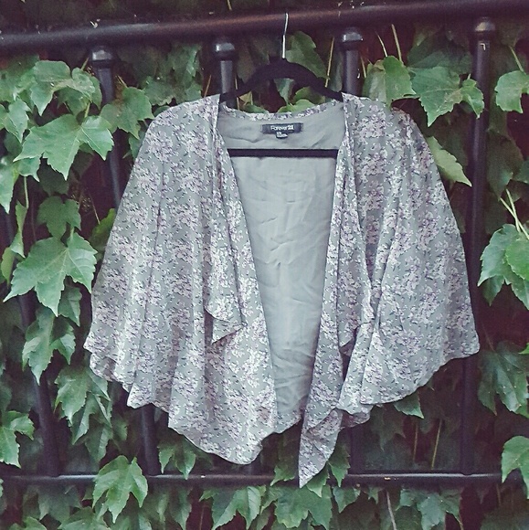 Floral Crop Kimono