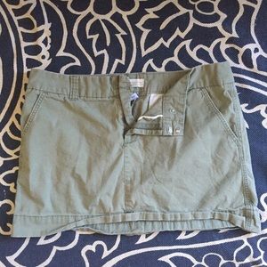 Gap green khaki skirt