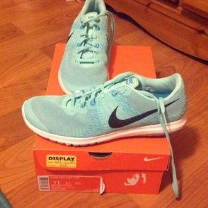 Brand New Nike flex fury