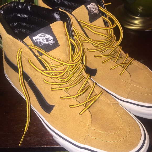 Sk8-Hi Vans