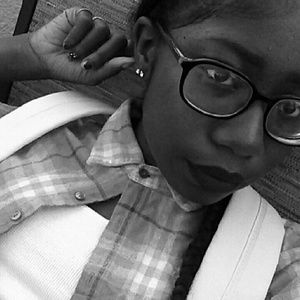 Meet your Posher, Takayla