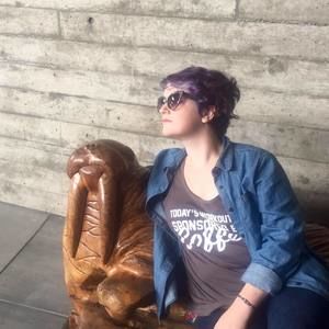 Meet your Posher, Macy