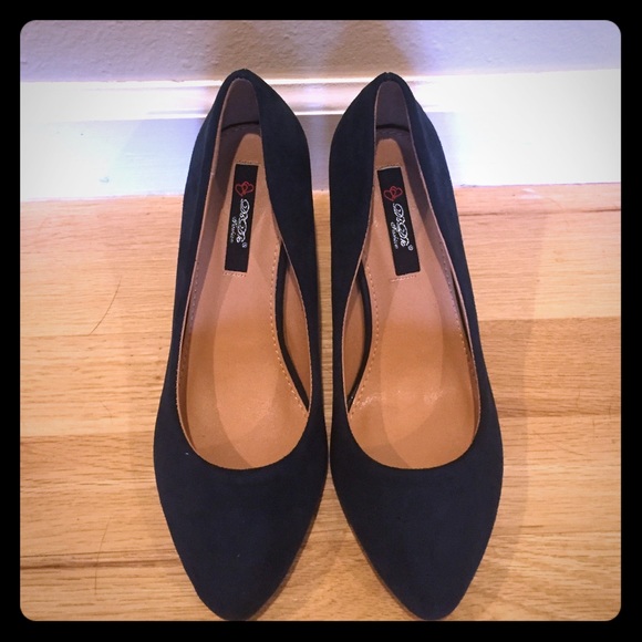 Florence pumps by Elegant Footwear