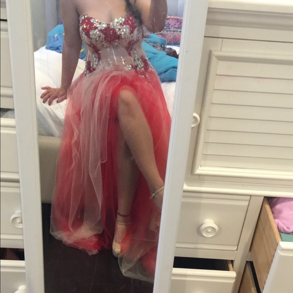 Prom dress - Picture 3 of 4