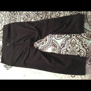 Lululemon size 12 Wunder under