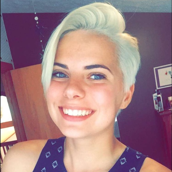 Meet your Posher, Raelyn - Picture 1 of 1