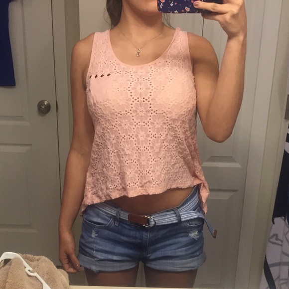 Sleveless floral top 🌸