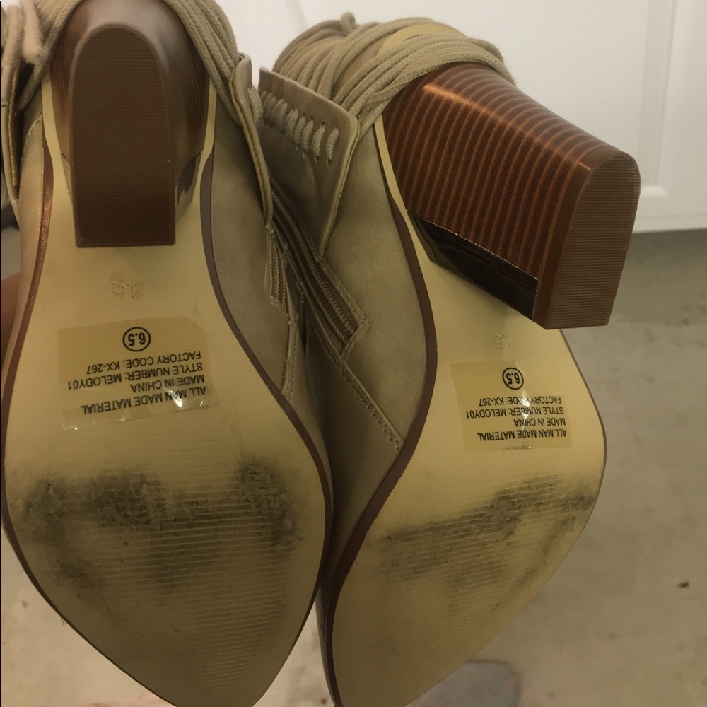 Tan Booties😍😍 - Picture 5 of 6
