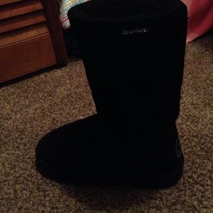 Black bear paw boots🌺