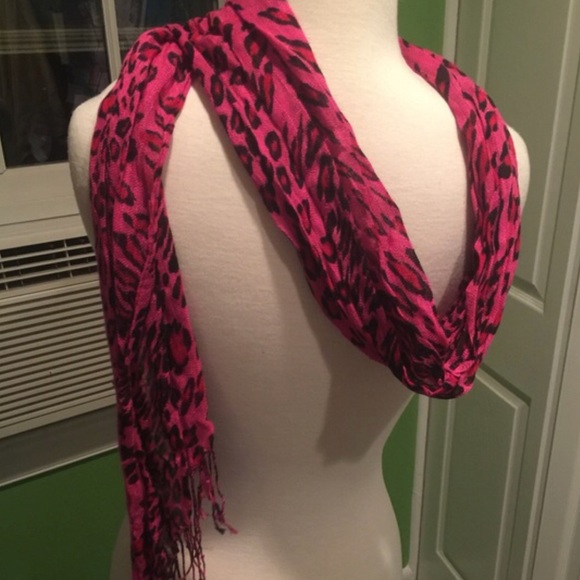 ALL 3 FOR 5$ colorful leapord print scarves - Picture 2 of 3