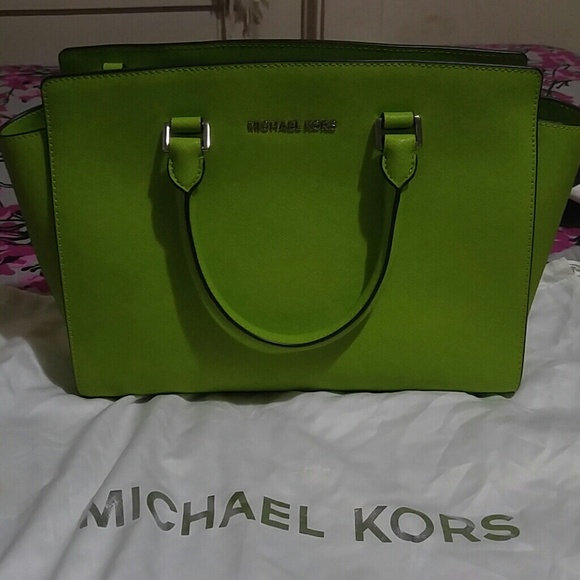 Michael kors medium selma