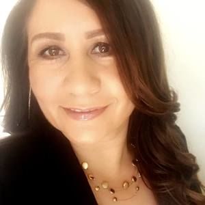 Meet your Posher, Gabriela