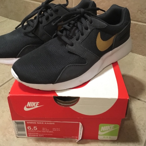 Nike Kaishi tennis shoes 6.5