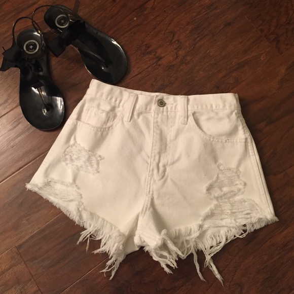 High waisted hollister white shorts