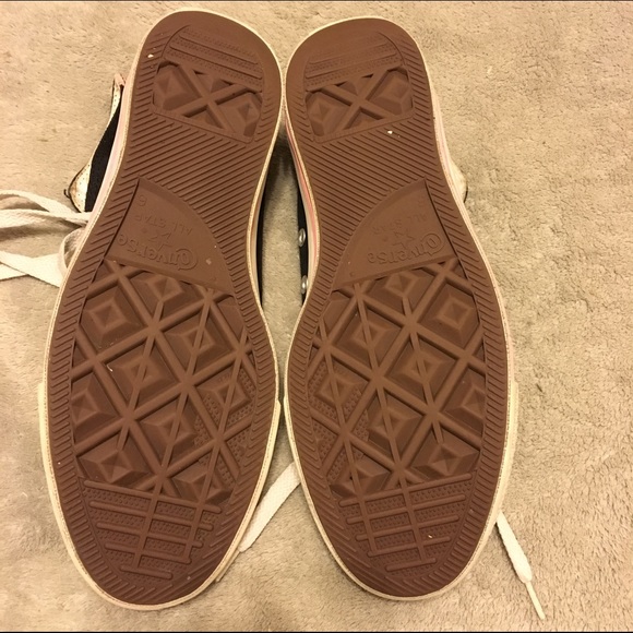 SOLD Black and Pink Converse - Picture 2 of 3