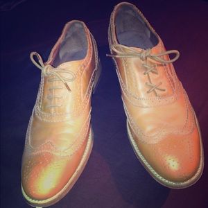 Men's size 11 Vanishing Elephant dress shoes