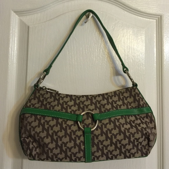 **New York & Company**